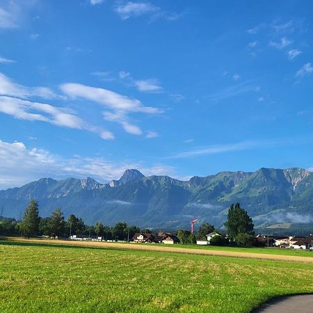 Auszeit Bed & Breakfast Wattenwil Eksteriør bilde