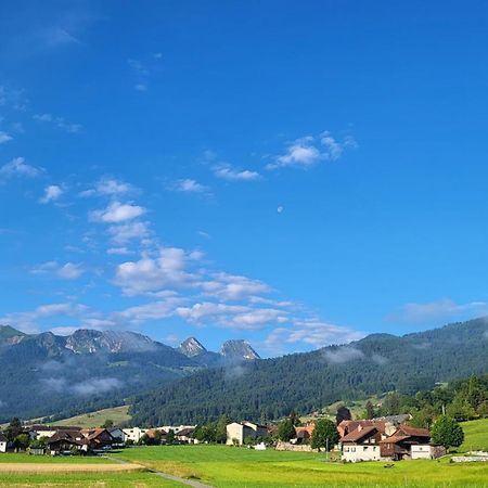 Auszeit Bed & Breakfast Wattenwil Eksteriør bilde